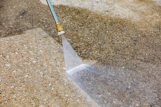Best Driveway Pressure Washing  in St Matthews, KY